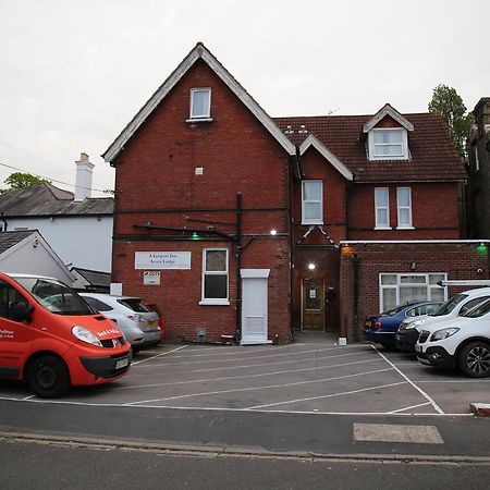 A Gosport Inn - Free Parking Екстериор снимка