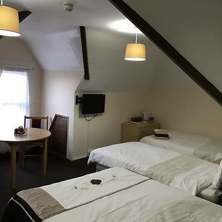 A Gosport Inn - Free Parking Екстериор снимка