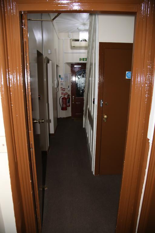 A Gosport Inn - Free Parking Екстериор снимка
