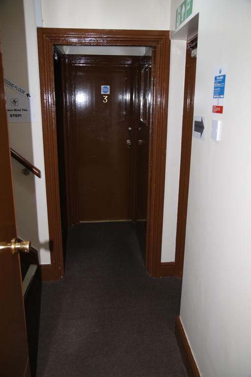 A Gosport Inn - Free Parking Екстериор снимка